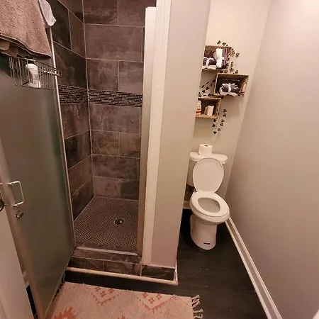 Cozy Delightful Private Studio Near Rhodes College, Shuttle, & Vehicle Rental Memphis Extérieur photo