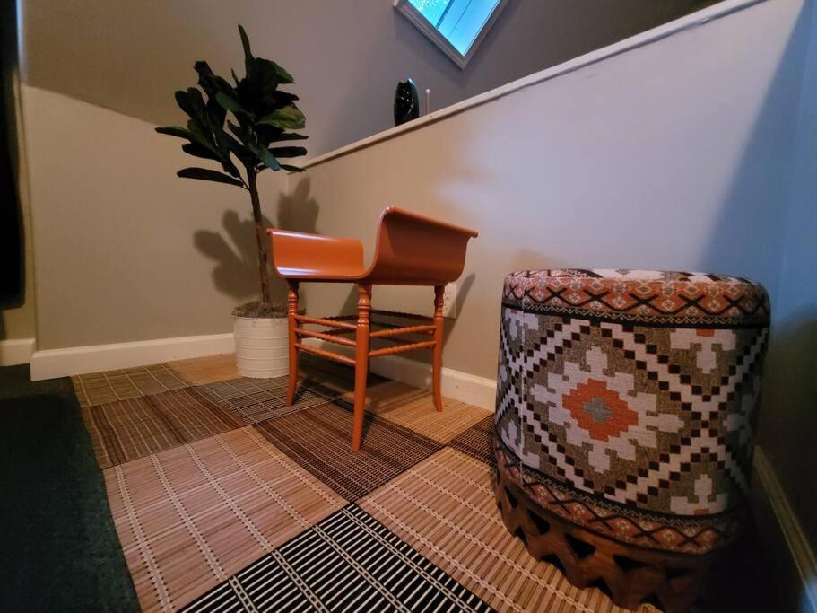Cozy Delightful Private Near Rhodes College, Shuttle, & Vehicle Appartement Memphis